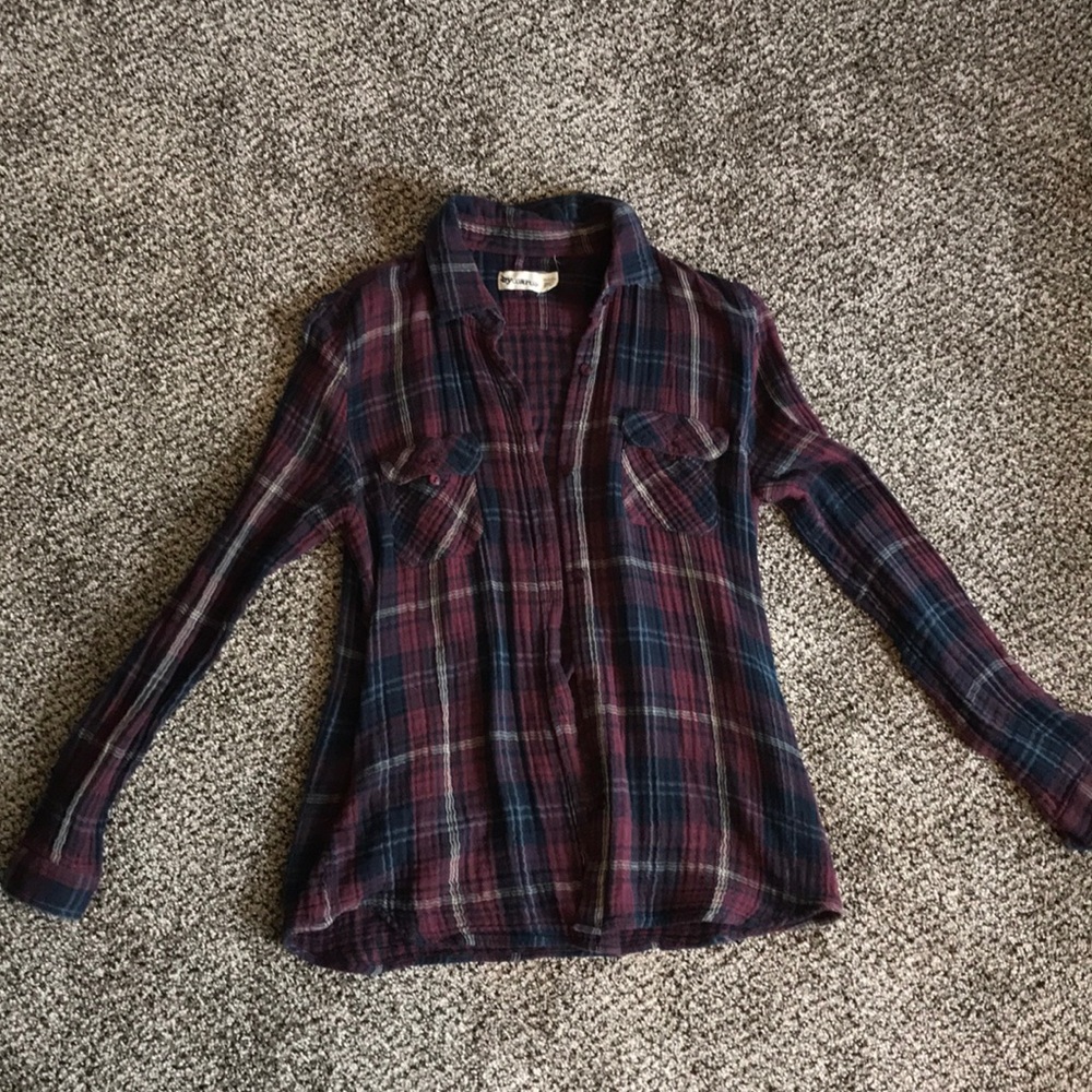 Long Sleeve Flannel/Button Down